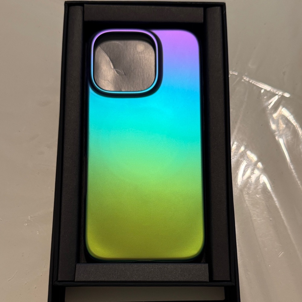 Iridescent Gradient Phone Case - Green Blue Purple
